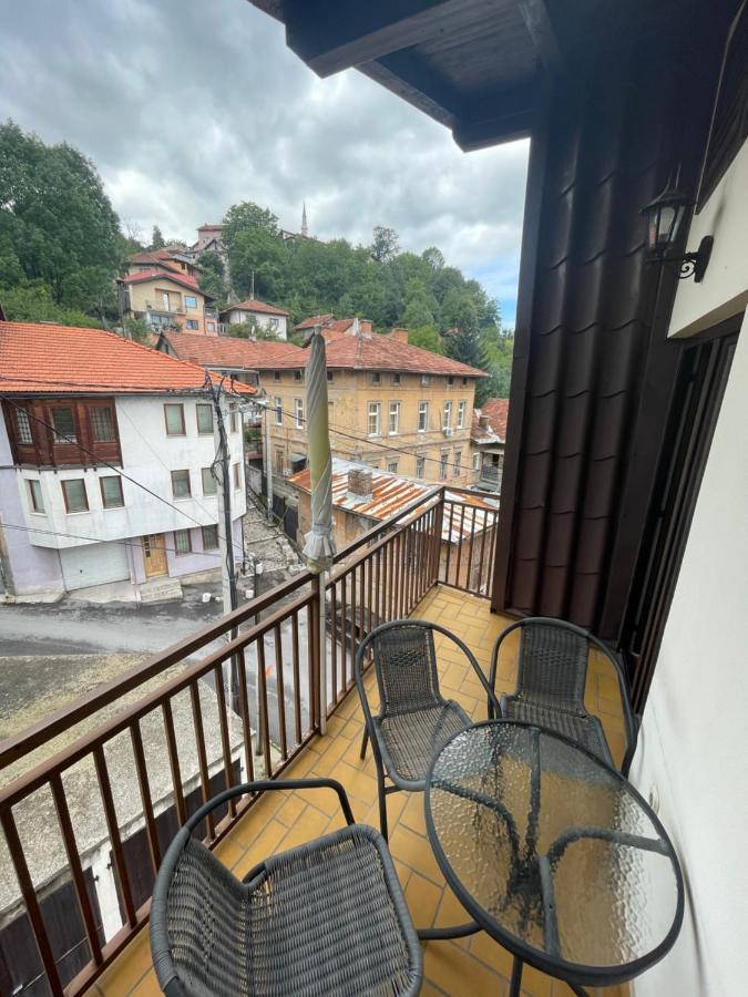 Casa Gialla Free Parking Sarajewo Zewnętrze zdjęcie